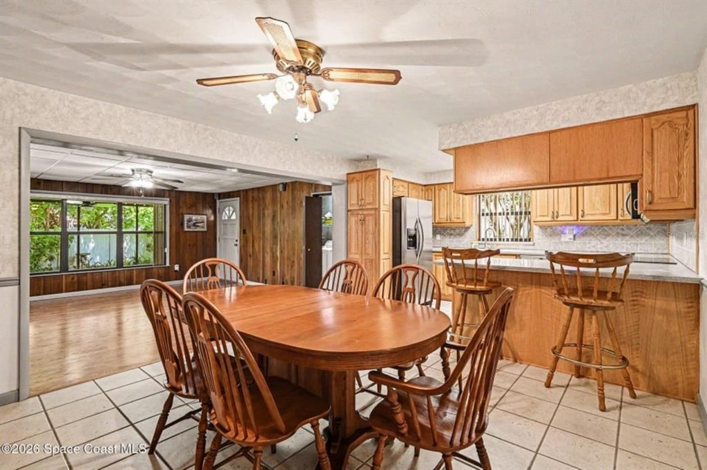 En Venta: $289,000 (3 camas, 2 baños, 1450 Pies cuadrados)