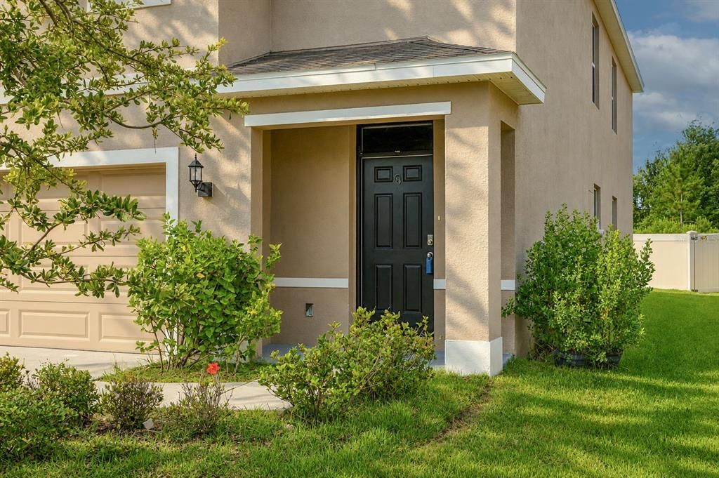 For Sale: $449,000 (5 beds, 3 baths, 2447 Square Feet)