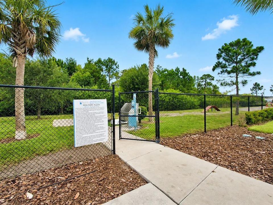 For Sale: $449,000 (5 beds, 3 baths, 2447 Square Feet)