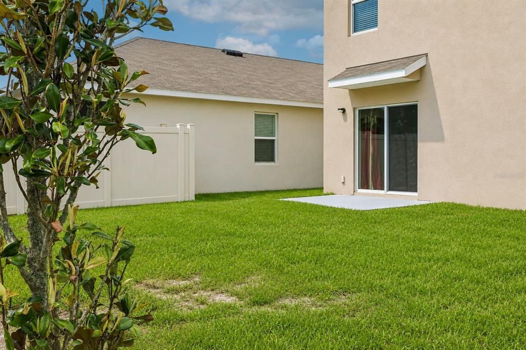 For Sale: $449,000 (5 beds, 3 baths, 2447 Square Feet)