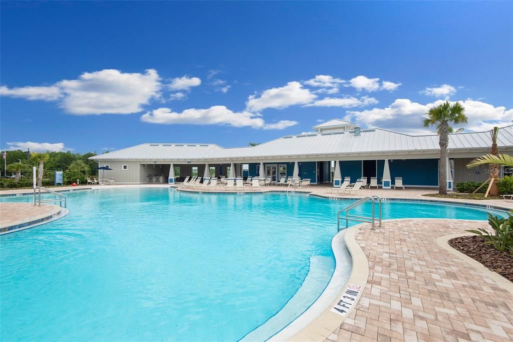 For Sale: $449,000 (5 beds, 3 baths, 2447 Square Feet)