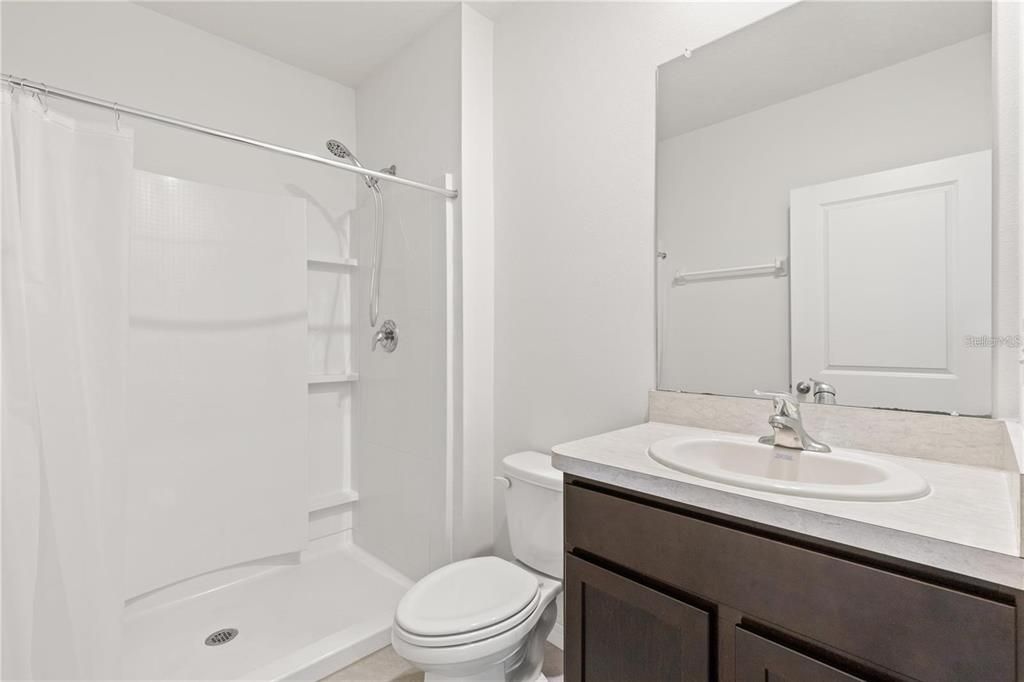 For Sale: $449,000 (5 beds, 3 baths, 2447 Square Feet)