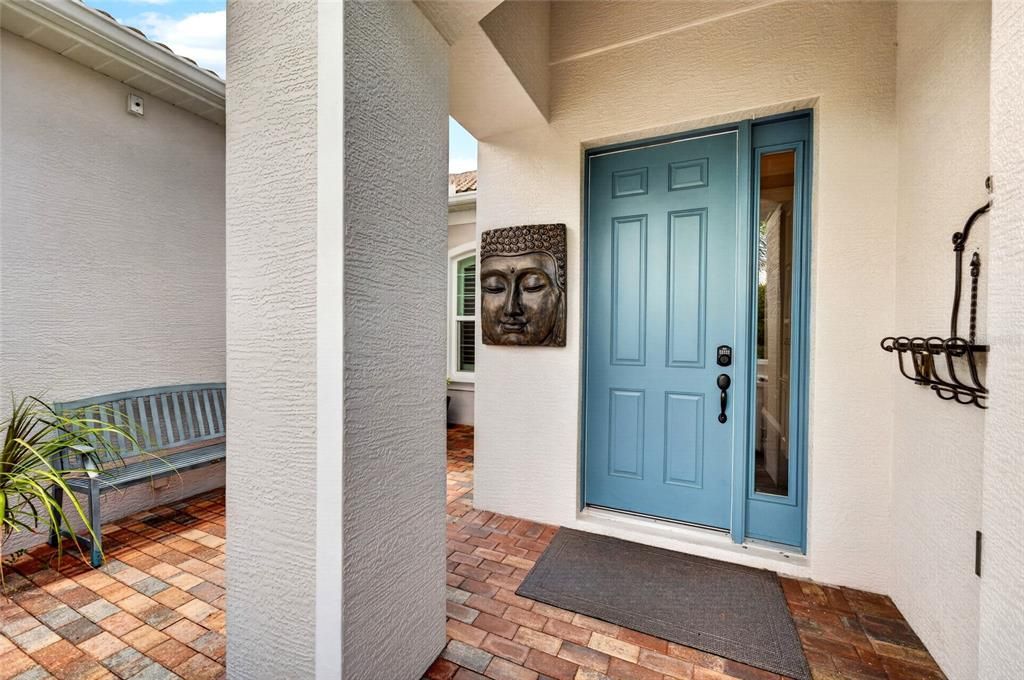 For Sale: $718,000 (4 beds, 3 baths, 2900 Square Feet)