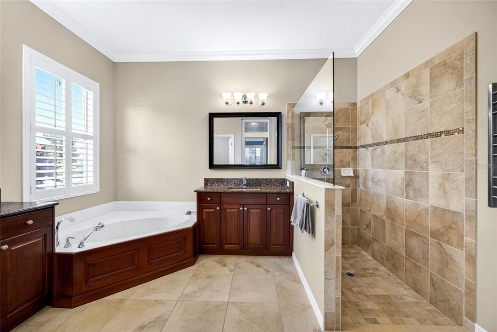 For Sale: $718,000 (4 beds, 3 baths, 2900 Square Feet)