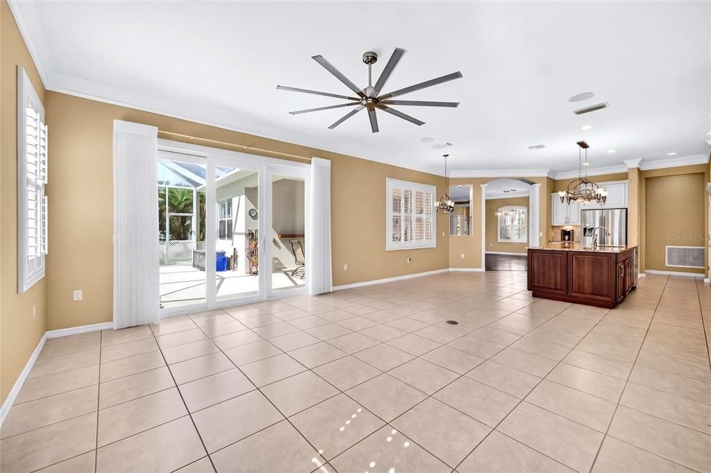 For Sale: $718,000 (4 beds, 3 baths, 2900 Square Feet)
