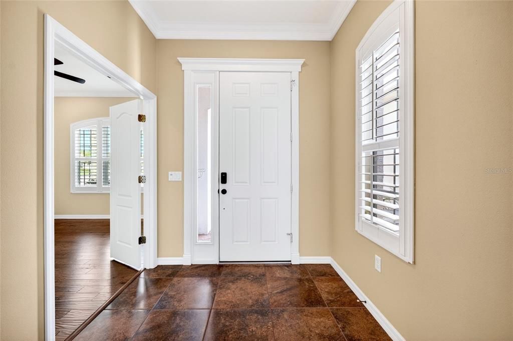 For Sale: $718,000 (4 beds, 3 baths, 2900 Square Feet)