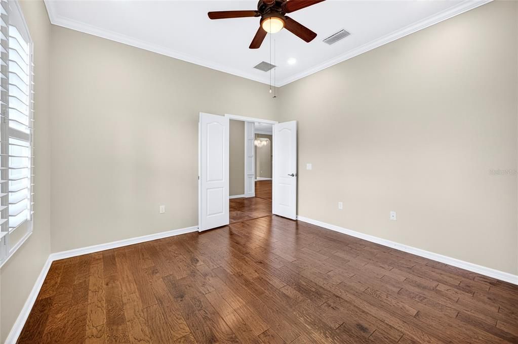 For Sale: $718,000 (4 beds, 3 baths, 2900 Square Feet)