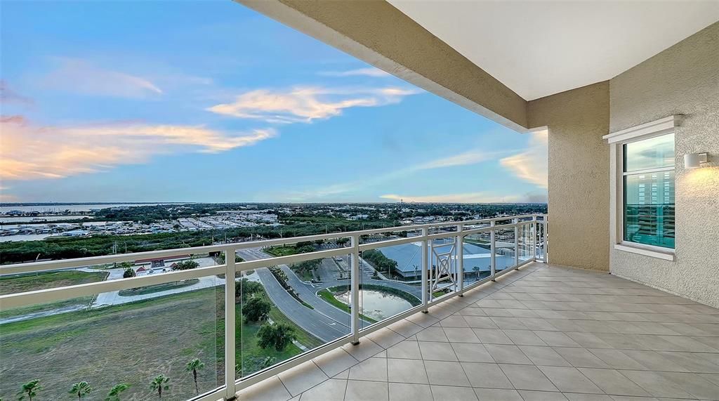 For Sale: $899,000 (4 beds, 3 baths, 2930 Square Feet)