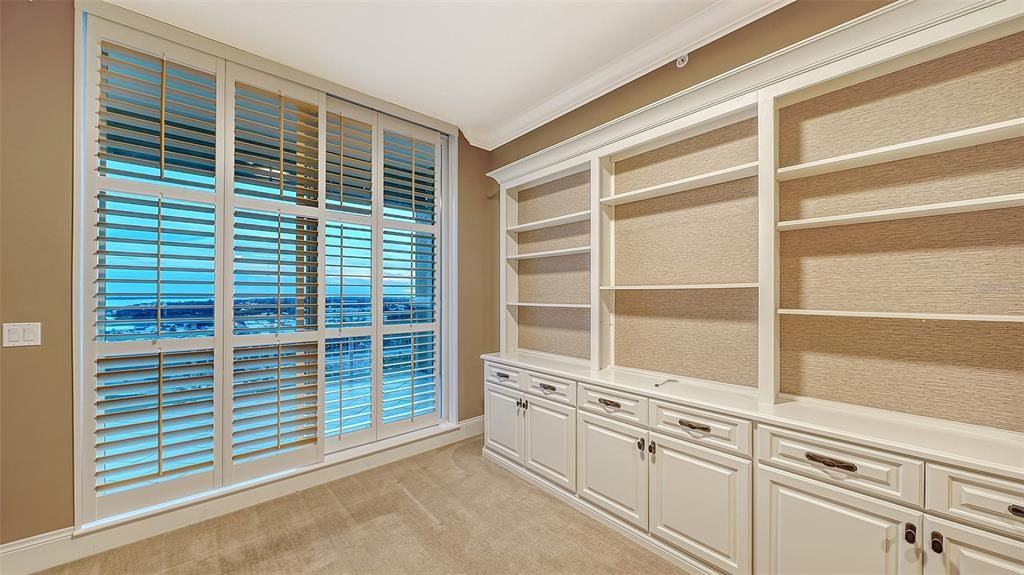 For Sale: $899,000 (4 beds, 3 baths, 2930 Square Feet)