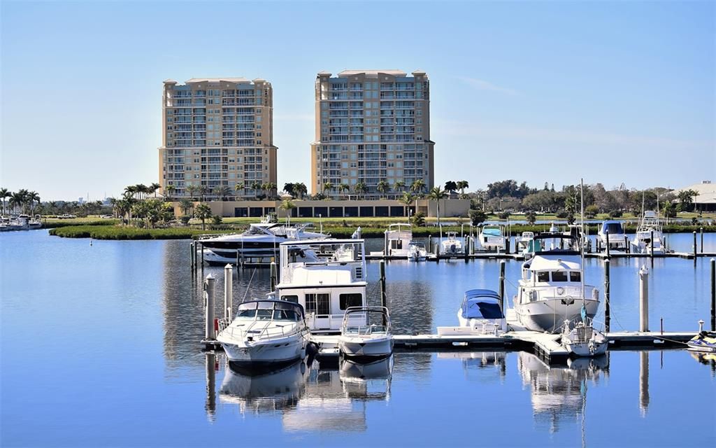 For Sale: $899,000 (4 beds, 3 baths, 2930 Square Feet)