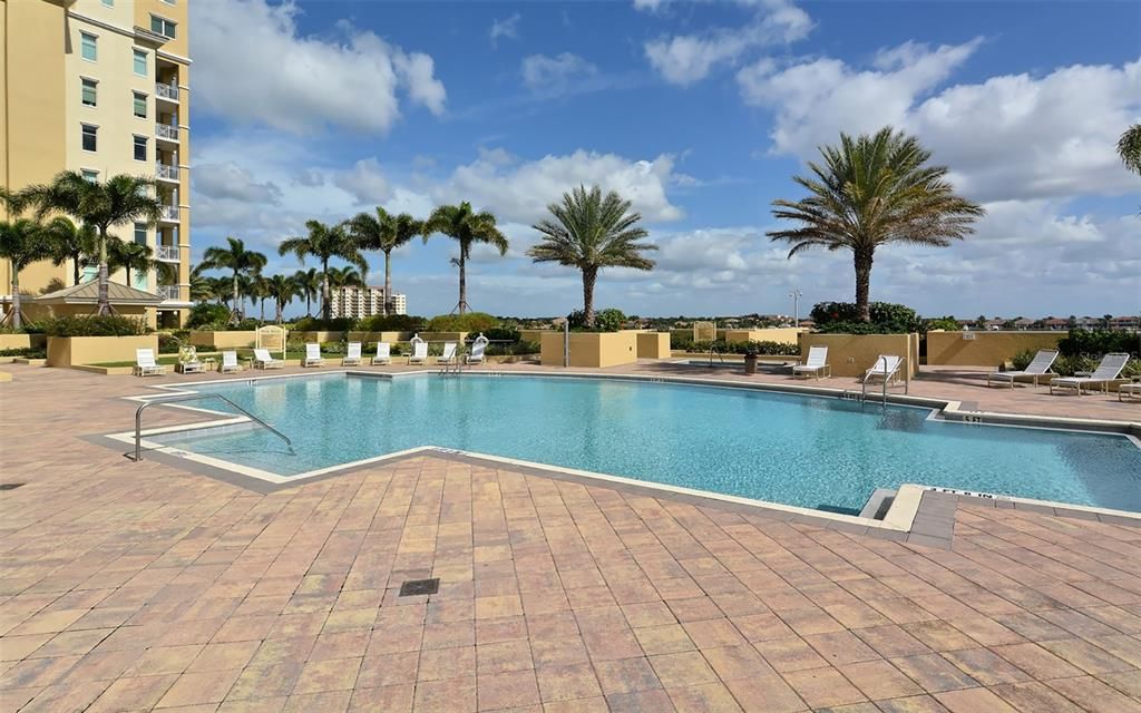 For Sale: $899,000 (4 beds, 3 baths, 2930 Square Feet)