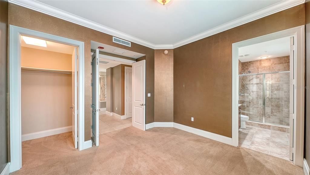 For Sale: $899,000 (4 beds, 3 baths, 2930 Square Feet)