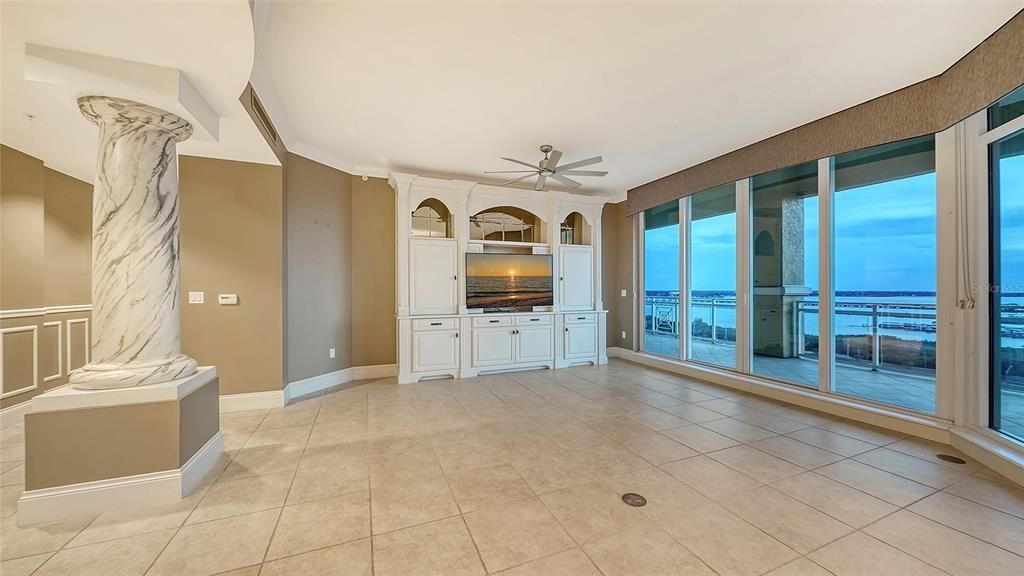 For Sale: $899,000 (4 beds, 3 baths, 2930 Square Feet)