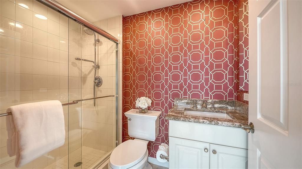En Venta: $880,000 (3 camas, 3 baños, 2778 Pies cuadrados)