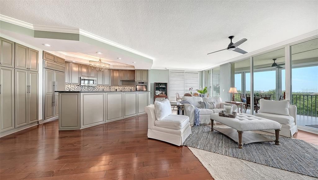 En Venta: $880,000 (3 camas, 3 baños, 2778 Pies cuadrados)