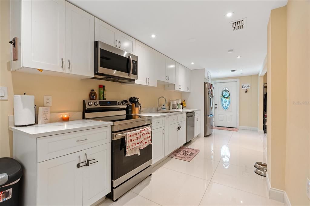 For Sale: $270,000 (3 beds, 2 baths, 1767 Square Feet)