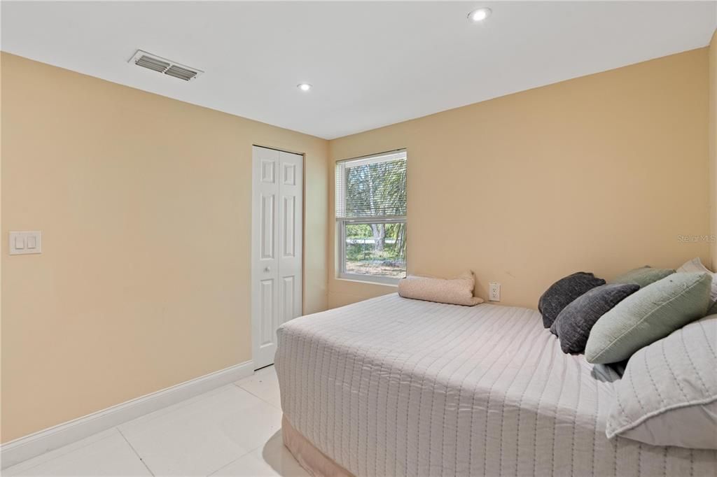 For Sale: $270,000 (3 beds, 2 baths, 1767 Square Feet)