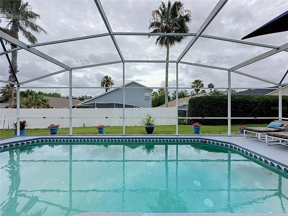 Active With Contract: $397,000 (4 beds, 3 baths, 2376 Square Feet)