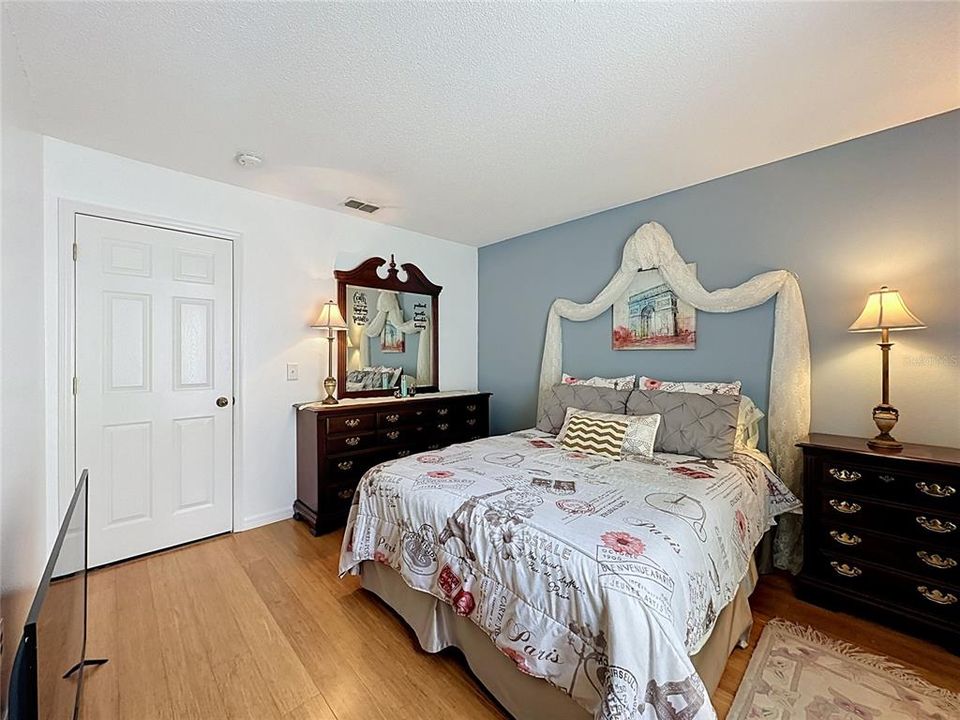 Active With Contract: $397,000 (4 beds, 3 baths, 2376 Square Feet)