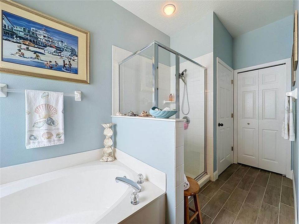 Active With Contract: $397,000 (4 beds, 3 baths, 2376 Square Feet)