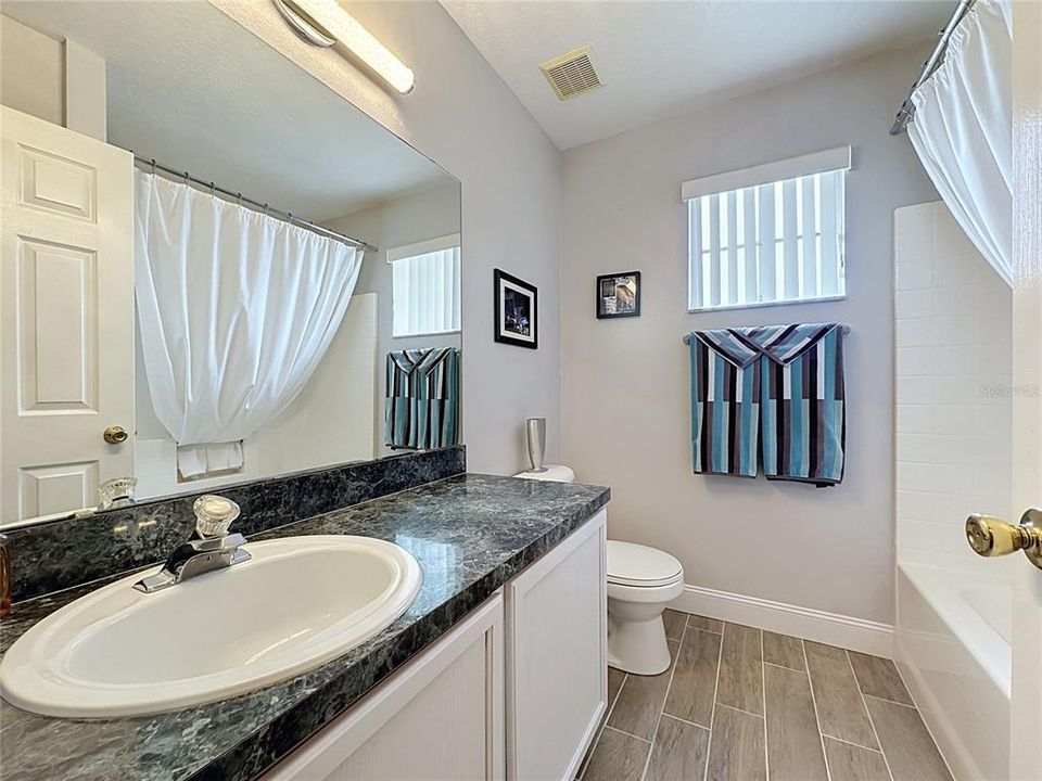 Active With Contract: $397,000 (4 beds, 3 baths, 2376 Square Feet)