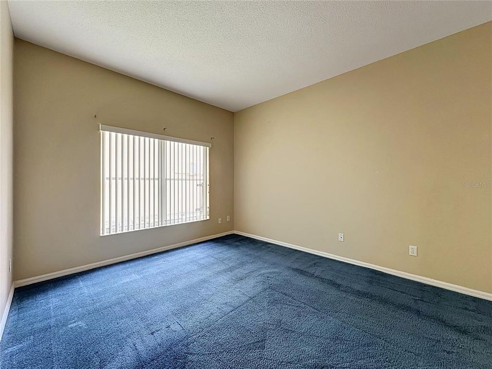 Active With Contract: $397,000 (4 beds, 3 baths, 2376 Square Feet)
