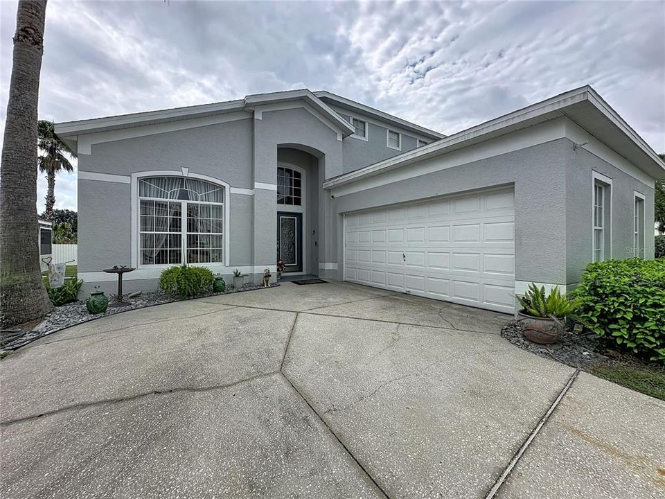 Active With Contract: $397,000 (4 beds, 3 baths, 2376 Square Feet)
