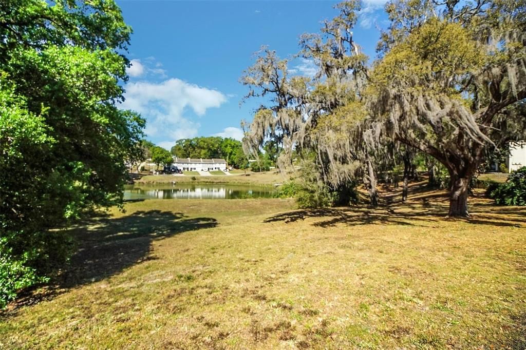 For Sale: $199,900 (2 beds, 1 baths, 1024 Square Feet)
