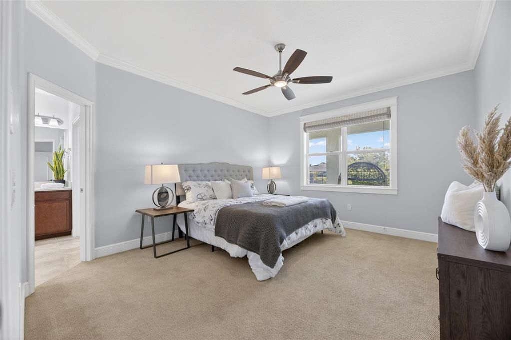 For Sale: $419,900 (4 beds, 2 baths, 2007 Square Feet)