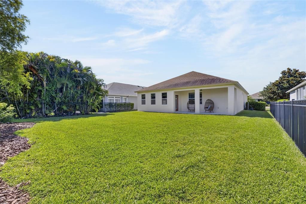For Sale: $419,900 (4 beds, 2 baths, 2007 Square Feet)