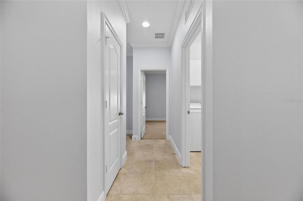 For Sale: $419,900 (4 beds, 2 baths, 2007 Square Feet)