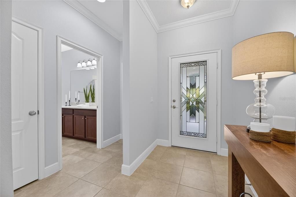 For Sale: $419,900 (4 beds, 2 baths, 2007 Square Feet)