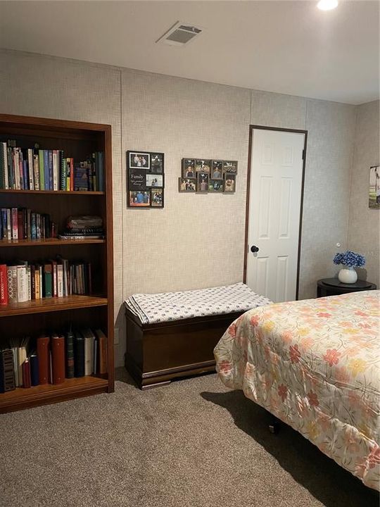 For Sale: $259,000 (3 beds, 2 baths, 1568 Square Feet)