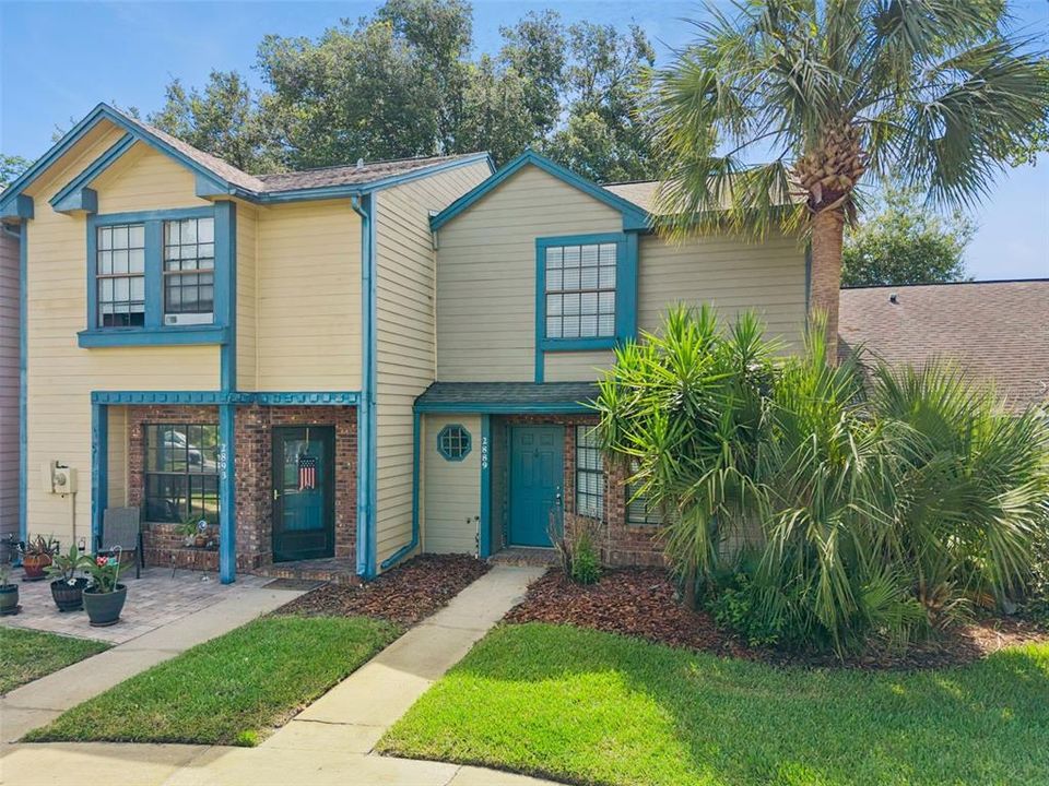 For Sale: $274,900 (2 beds, 2 baths, 1223 Square Feet)