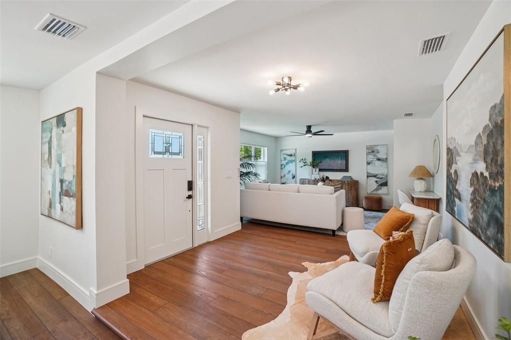 For Rent: $3,900 (3 beds, 2 baths, 1396 Square Feet)
