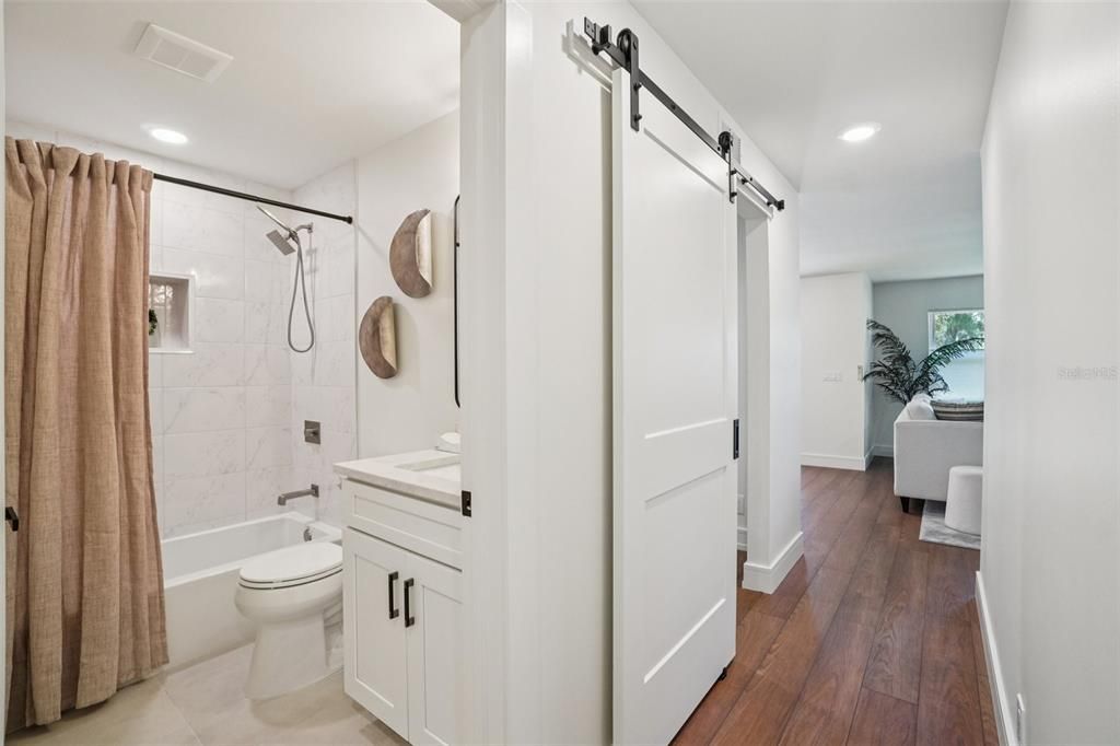 For Rent: $3,900 (3 beds, 2 baths, 1396 Square Feet)