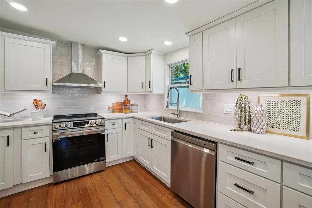 For Rent: $3,900 (3 beds, 2 baths, 1396 Square Feet)