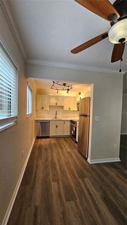 For Rent: $1,595 (2 beds, 2 baths, 960 Square Feet)
