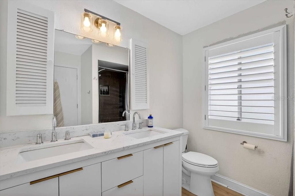 En Venta: $273,000 (2 camas, 2 baños, 1115 Pies cuadrados)