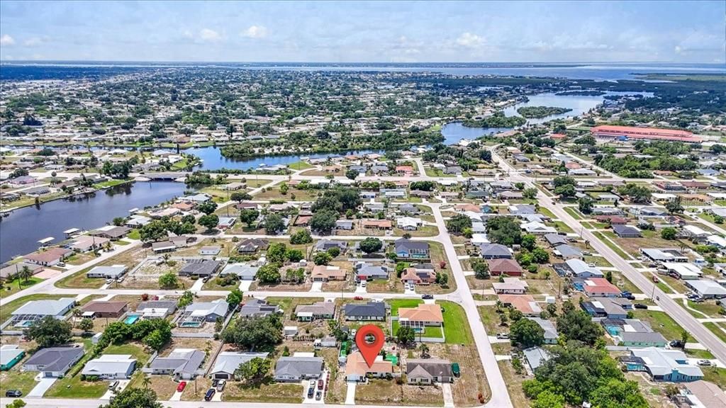 En Venta: $273,000 (2 camas, 2 baños, 1115 Pies cuadrados)