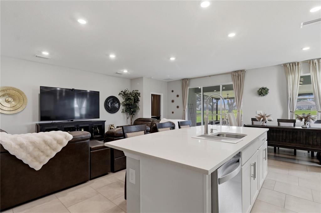 For Sale: $475,000 (4 beds, 2 baths, 2037 Square Feet)