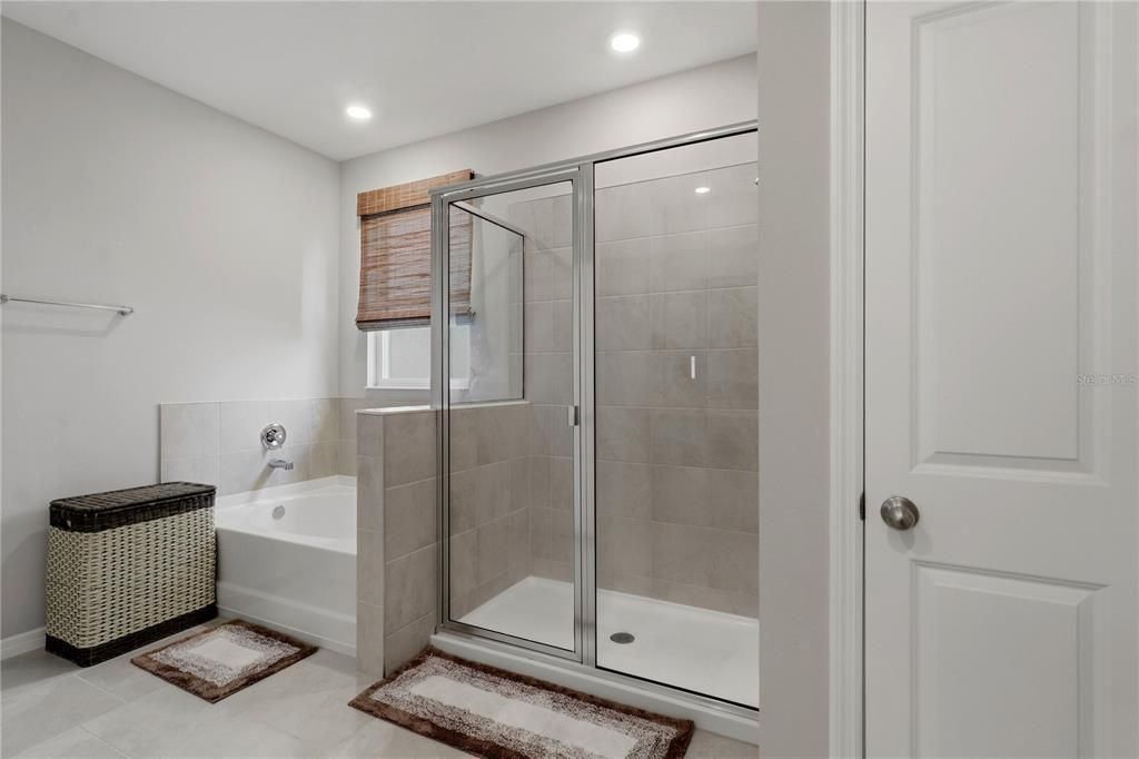 For Sale: $475,000 (4 beds, 2 baths, 2037 Square Feet)