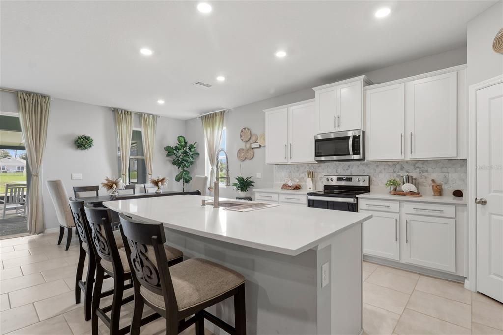 For Sale: $475,000 (4 beds, 2 baths, 2037 Square Feet)