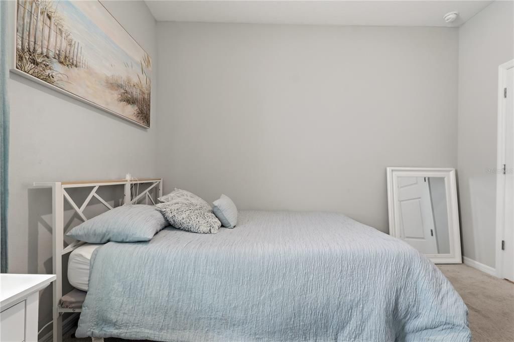 For Sale: $475,000 (4 beds, 2 baths, 2037 Square Feet)