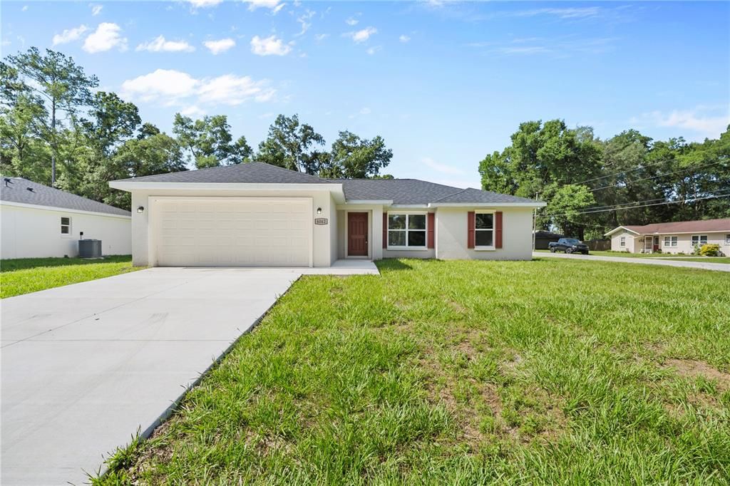 Active With Contract: $269,900 (3 beds, 2 baths, 1394 Square Feet)