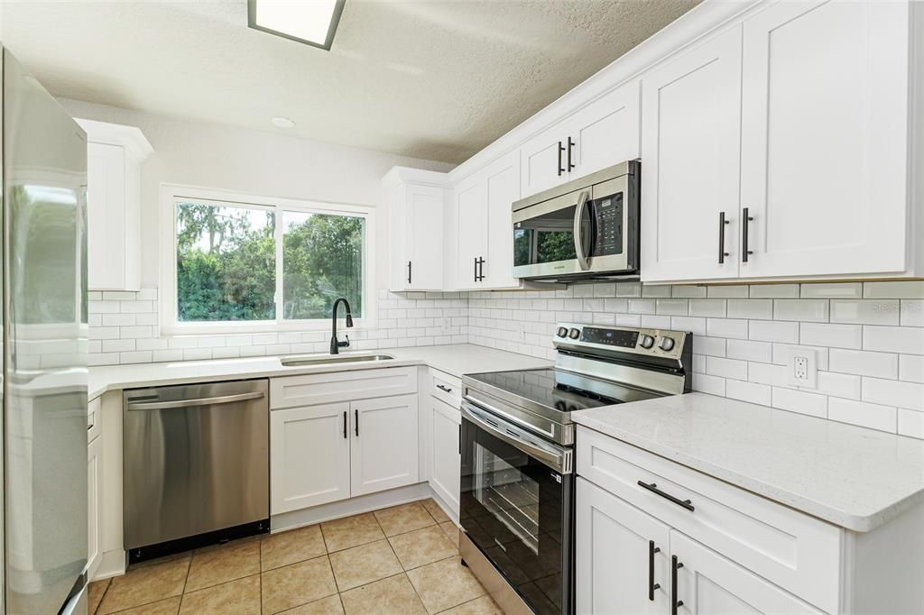 En Venta: $299,950 (3 camas, 2 baños, 1443 Pies cuadrados)