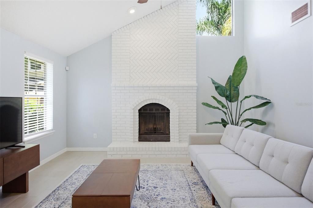 For Sale: $435,000 (3 beds, 2 baths, 1956 Square Feet)