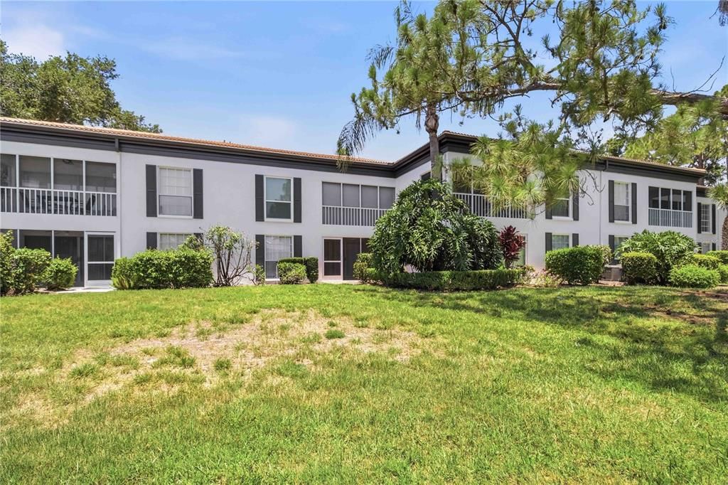 For Sale: $255,000 (2 beds, 2 baths, 1127 Square Feet)