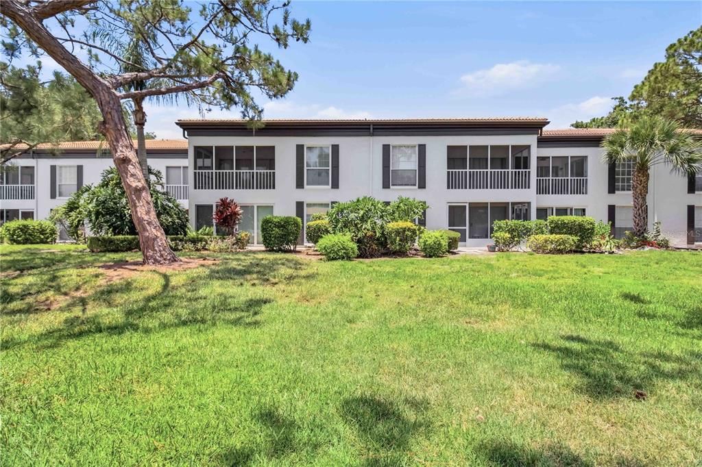 For Sale: $255,000 (2 beds, 2 baths, 1127 Square Feet)