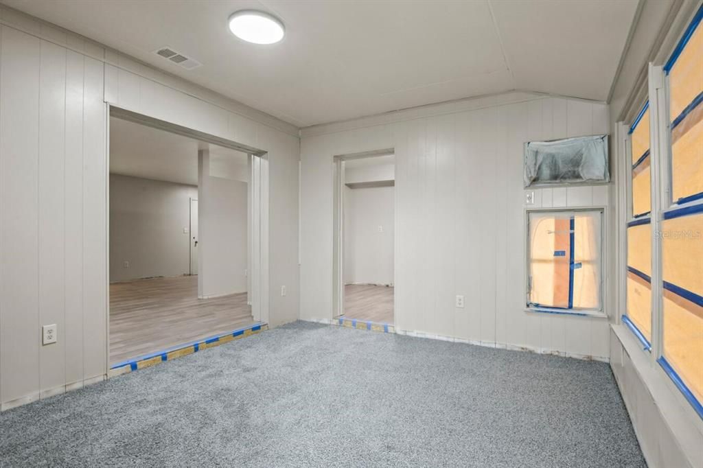 For Sale: $235,000 (2 beds, 1 baths, 1192 Square Feet)